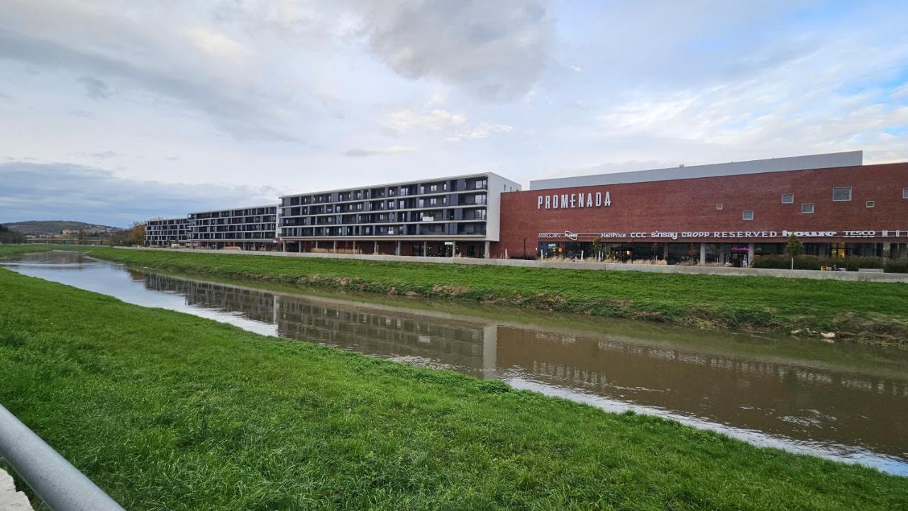 Apartman Promenada Nyitra Kültér fotó